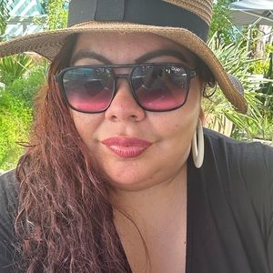 Meet your Posher, Diana